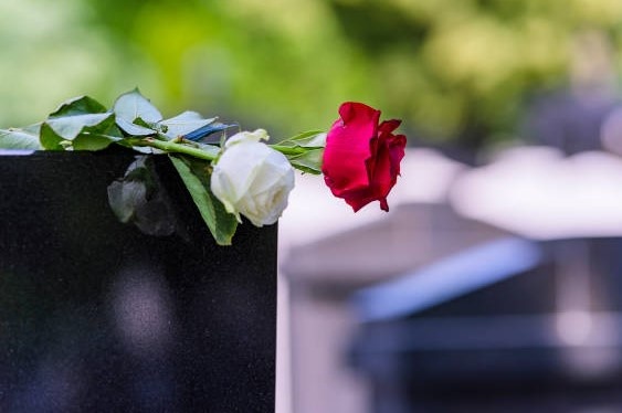 похороны. покойник