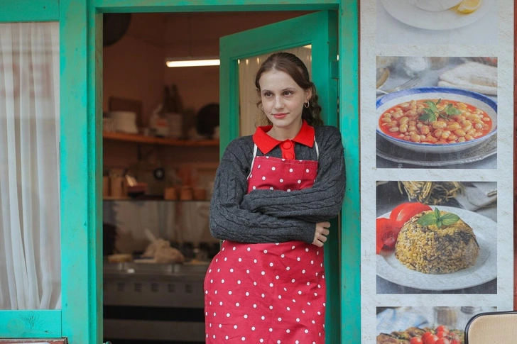 Кадр из сериала «Гений»