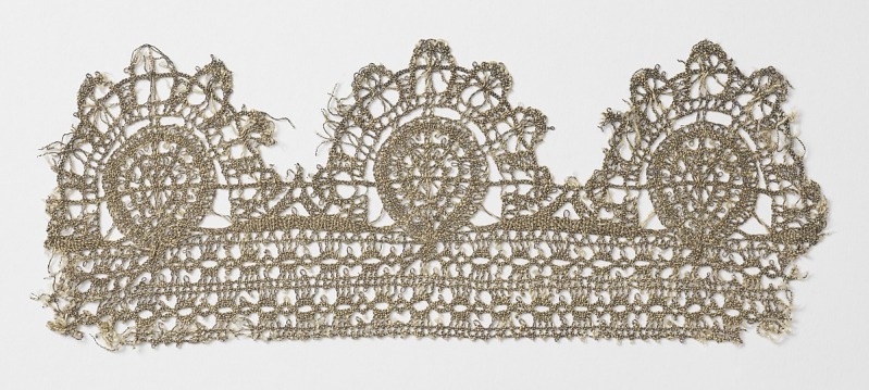 Кружево из металлизированой нити, XVII в, Генуя, Италия (Smithsonian museum).