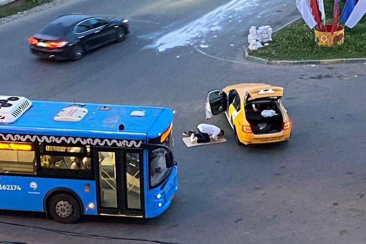 Люди кому за 50 - 60, говорят, что подобного не было никогда.