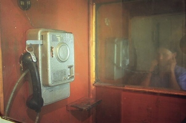 А какие тяжёлые двери были в этих кабинах! Из Яндекс картинок для иллюстрации 