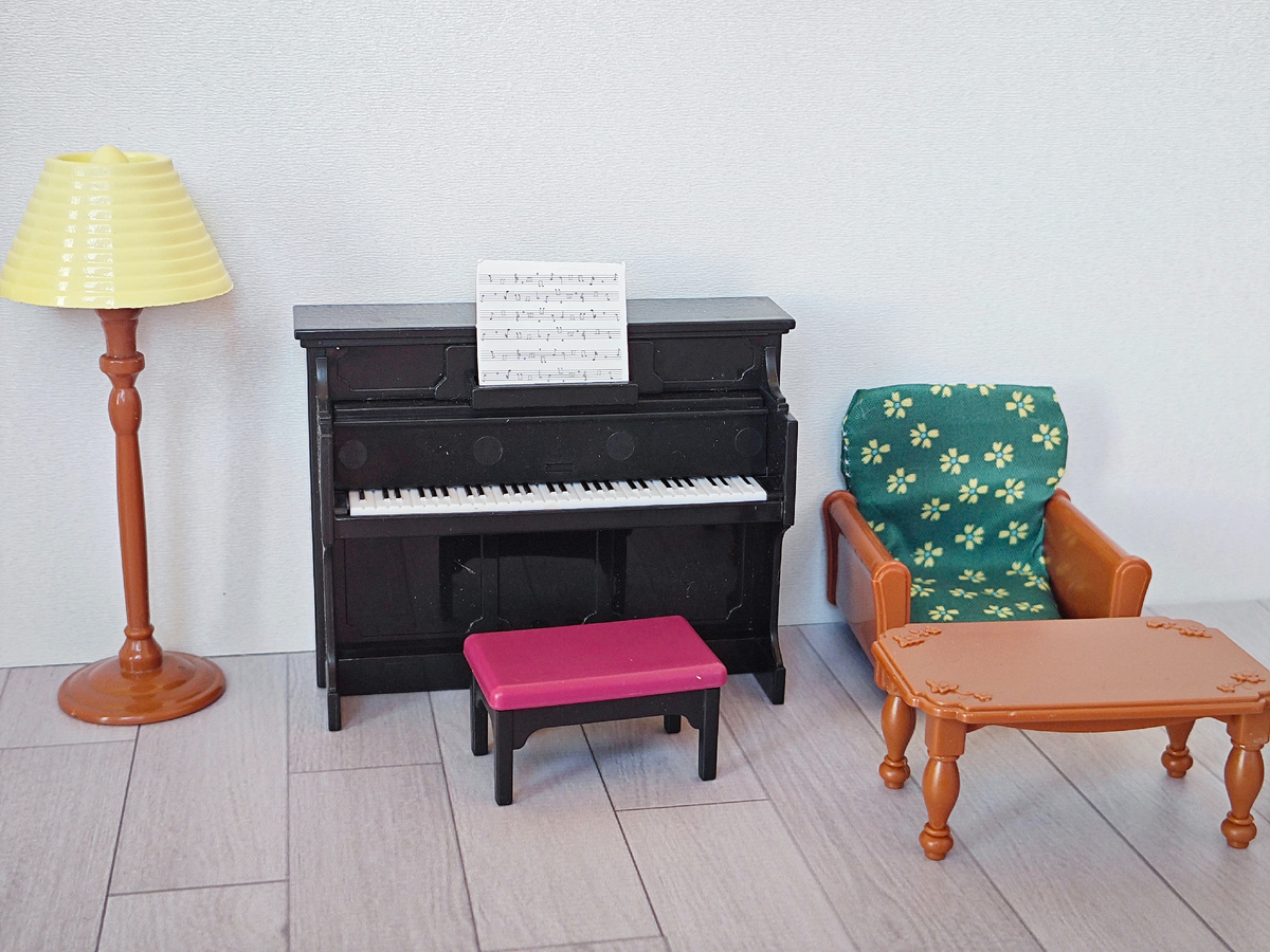 Часть содержимого набора