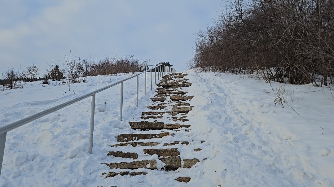 Ступеньки немного замело ))