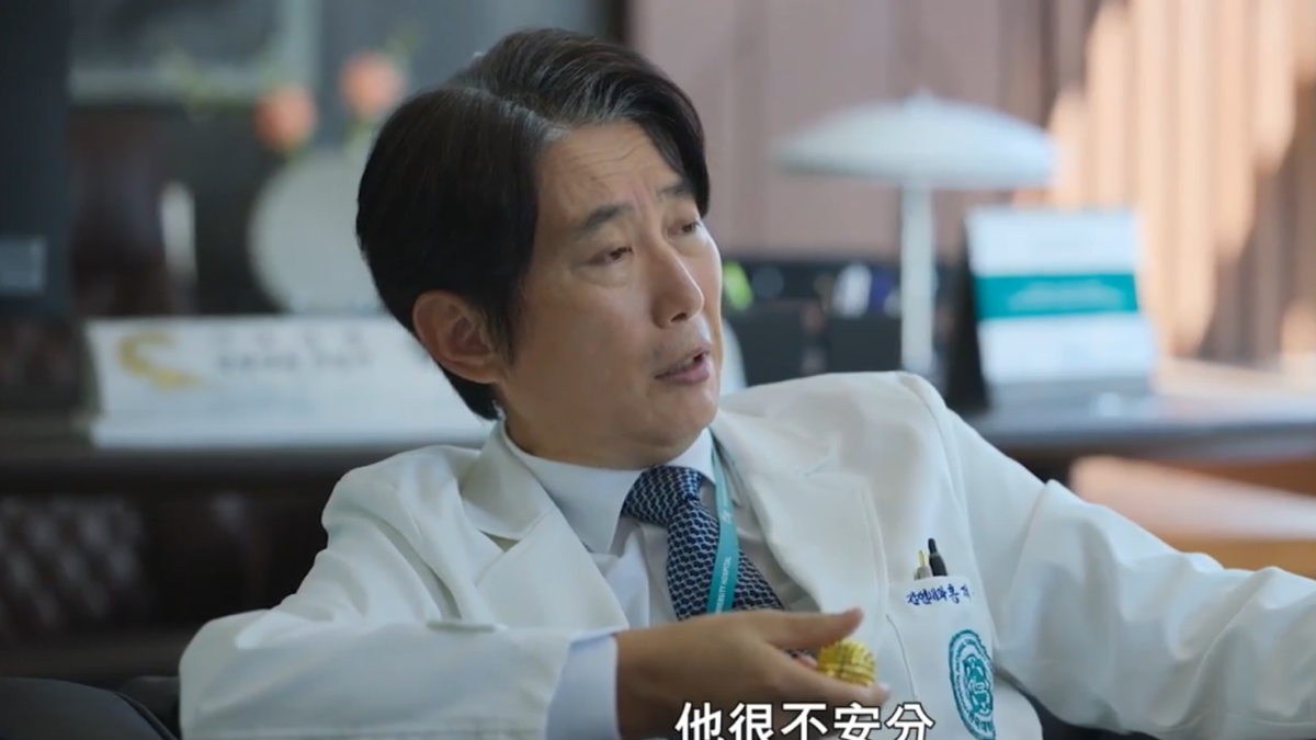 Этот актёр не даст соврать. Он украшение любой дорамы)