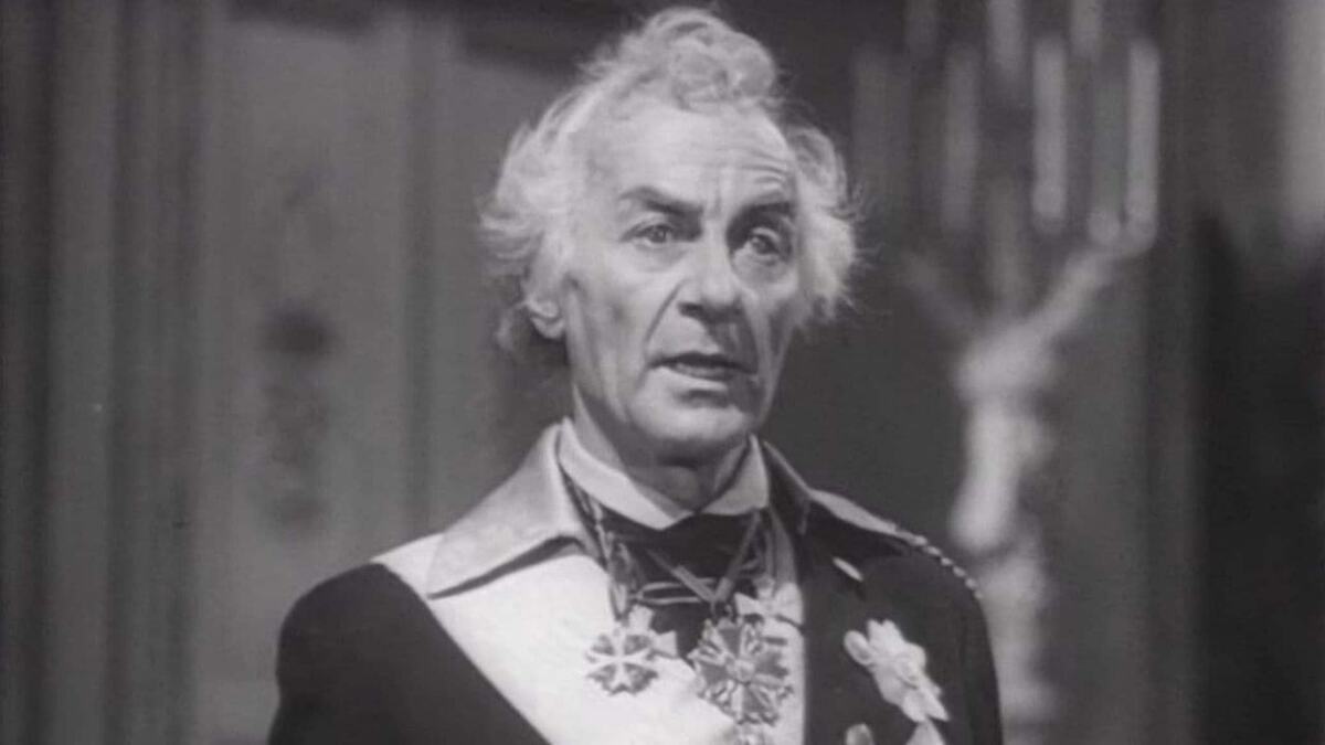 Актер Николай Черкасов в фильме режиссера Всеволода Пудовкина и Михаила Доллера «Суворов» (General Suvorov)