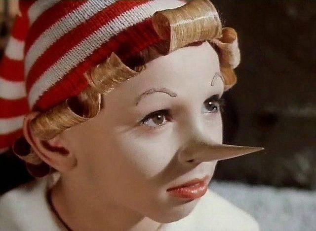 Голливуд развился так, что на Луну так и не летают