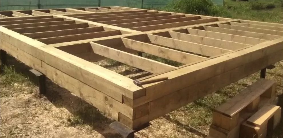 Обвязка бань из бруса