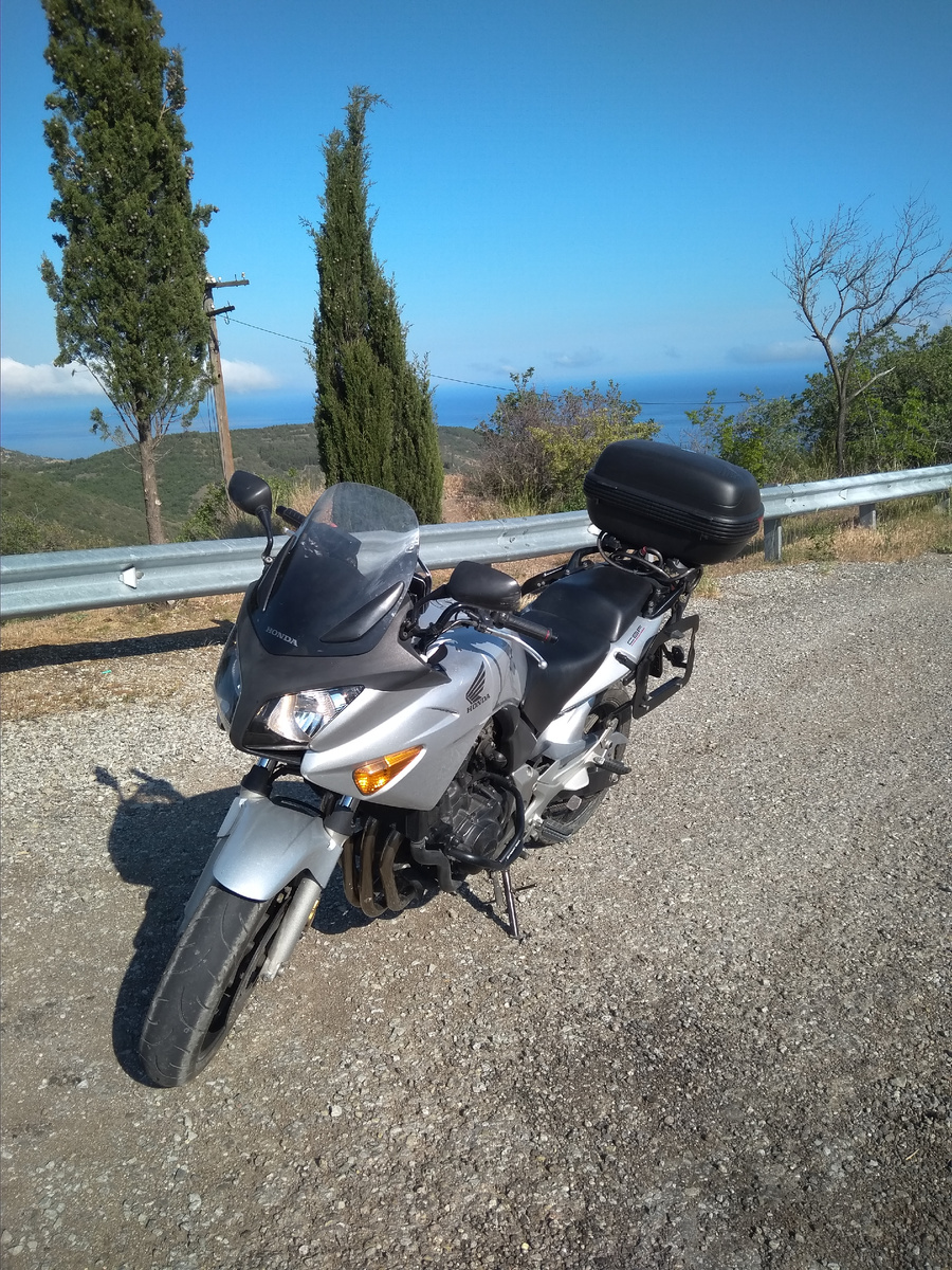 На горных серпантинах южного берега Крыма