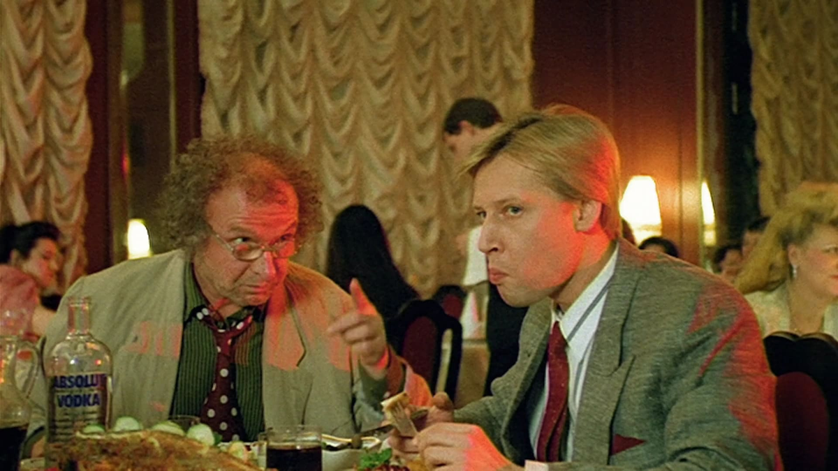 Кадр из фильма  “На Дерибасовской хорошая погода, или На Брайтон-Бич опять идут дожди”