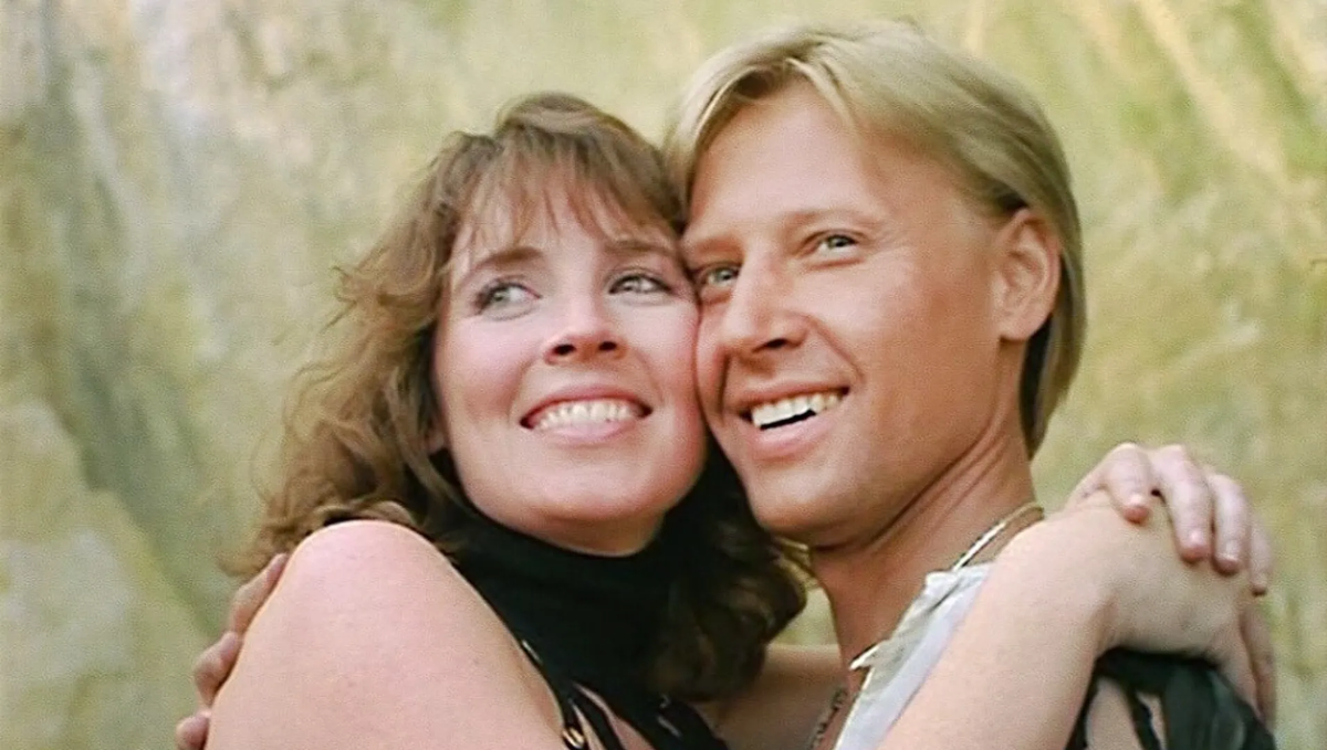 Кадр из фильма  “На Дерибасовской хорошая погода, или На Брайтон-Бич опять идут дожди”