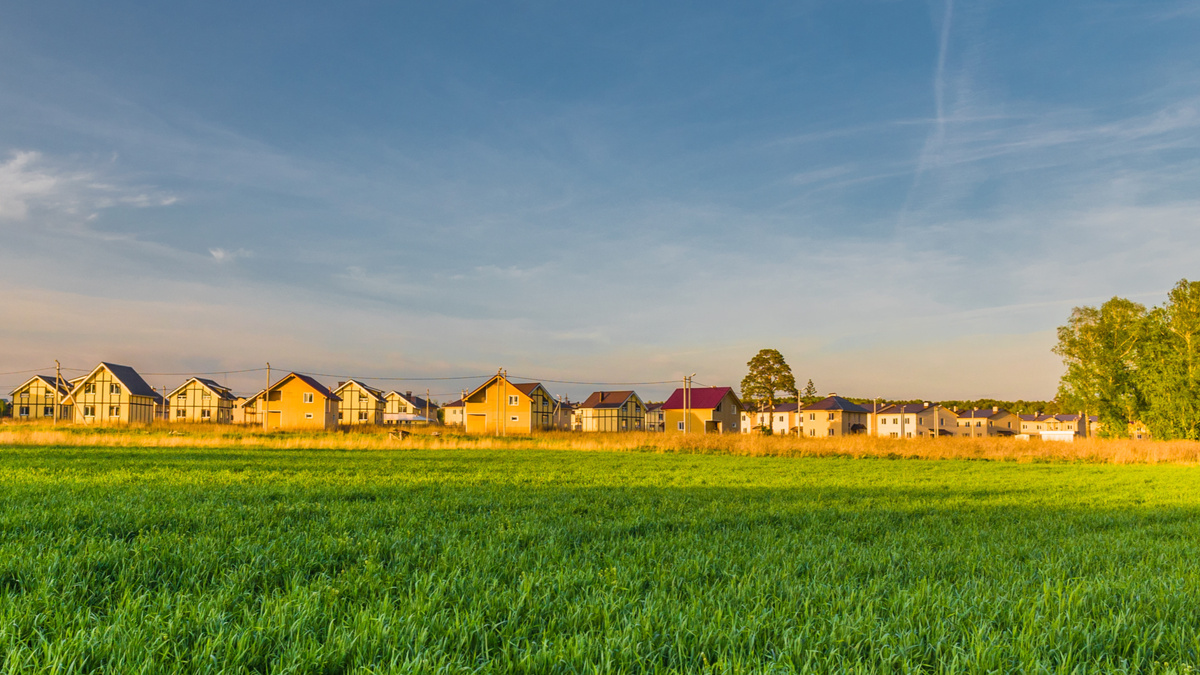 Основная причина выбытия сельскохозяйственных земель в регионе — их перевод в так называемые зоны СХ-2 и Ж-2