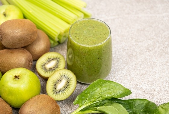    Смузи с сельдереем и киви для похудения: освежающий напиток для стройности