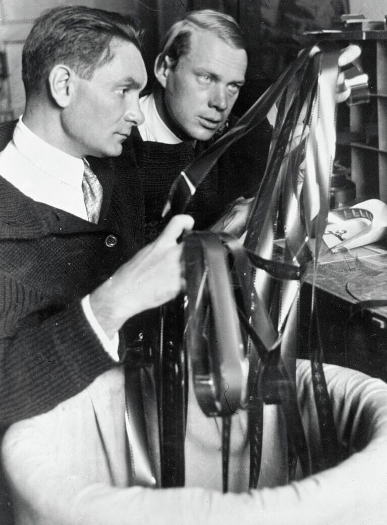 Режиссер В. Пудовкин за работой, конец 1920-х годов. фото из ria.ru