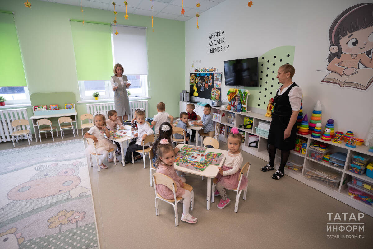 ​По новому нацпроекту вплотную займутся созданием мест в детских садах, поддержкой молодых семей, обеспечением семейной ипотеки. Фото: © Владимир Васильев / «Татар-информ»