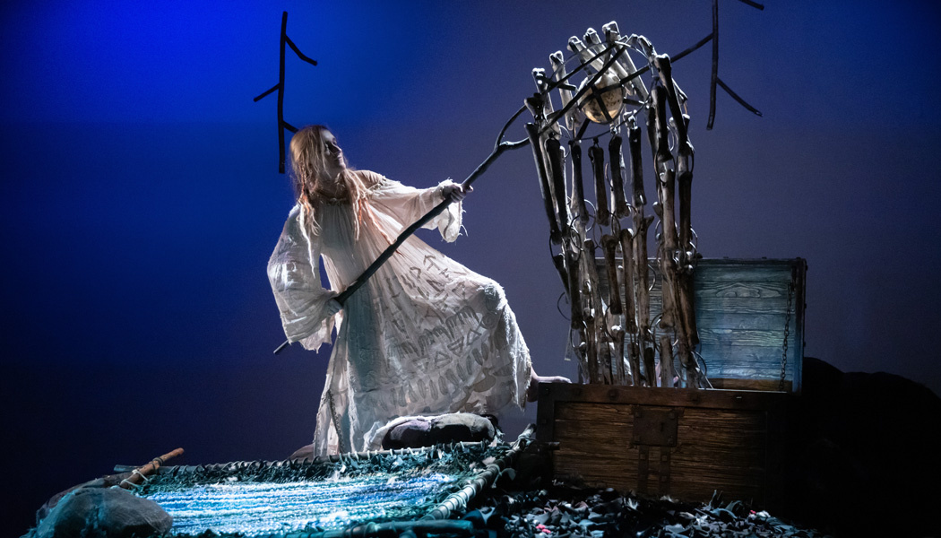 сцена из спектакля, фото с официального сайта Театра кукол им. С. В. Образцова