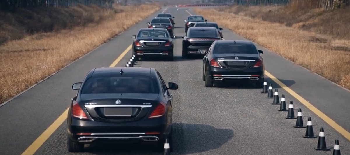 Кадр из видео Huawei  📷
