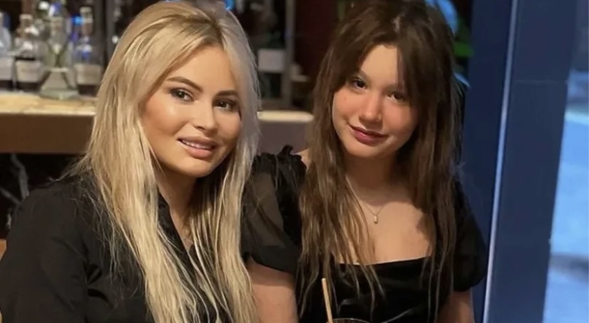 Дана Борисова с дочкой Полина 