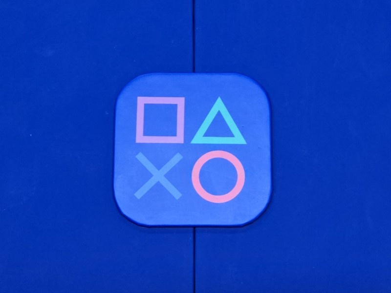    Sony и Xiaomi выпустили фитнес-трекер, посвящённый PlayStation