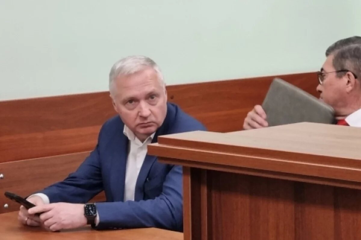    Юрий Лапшин.