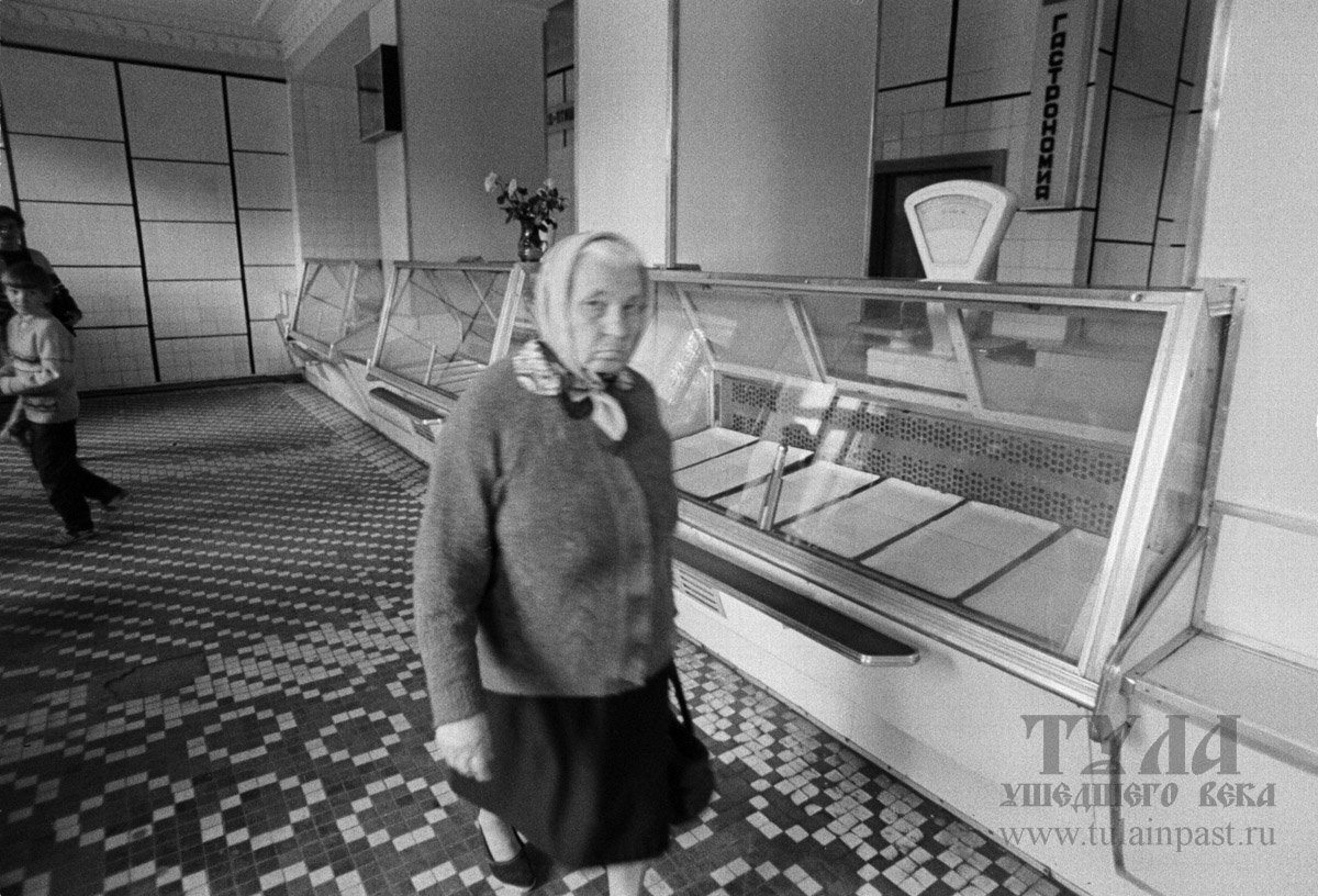 В советском магазине второй половины 80-х прошлого века. Фото из Интернет.