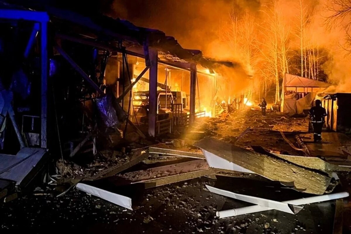    Жить будет, но недолго и в мучениях.