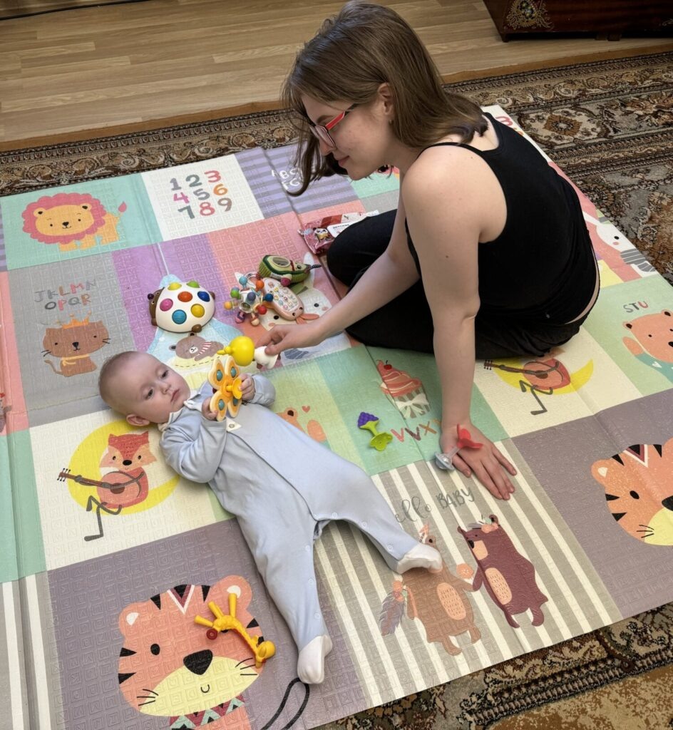 Миша с мамой