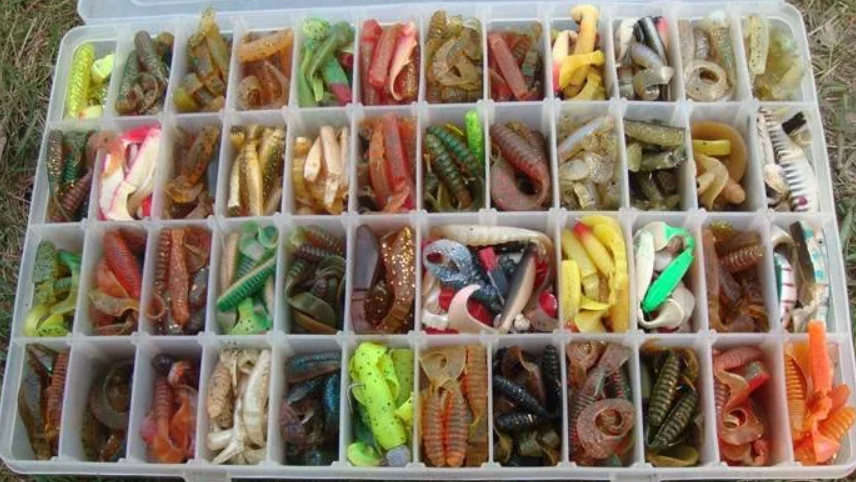 Много разных силиконовых приманок. Источник фото utzgroup.com.ru