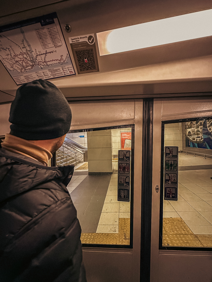 "Кривое" метро