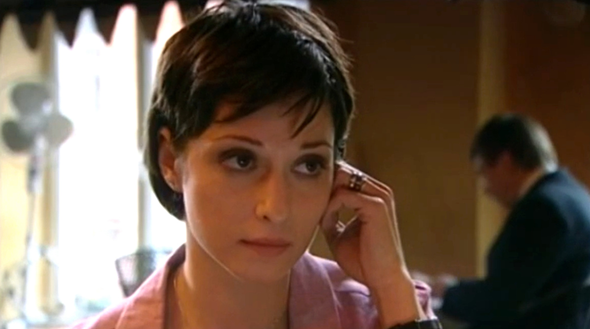 Кадр из мини-сериала "Сашка, любовь моя", 2007 г., режиссер Олег Газе, сценарист Эдвард Сашко, композитор Максим Дунаевский (скриншот) 