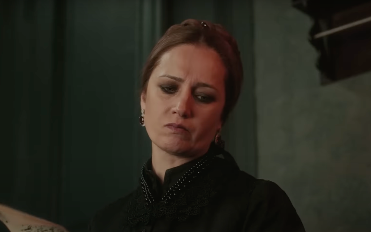 Виктория Исакова в роли матушки в сериале «Чистые»