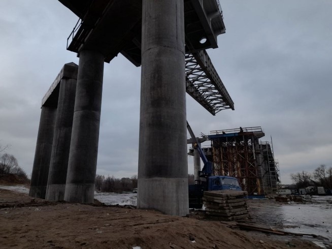 Работы по надвижке пролетного строения на Южно-Лыткаринской автодороге