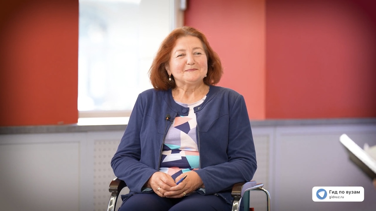 Ветрова Юлия Николаевна – к.т.н., директор института дизайна пространственной среды СПбГУПТД. СМИ «Гид по вузам».