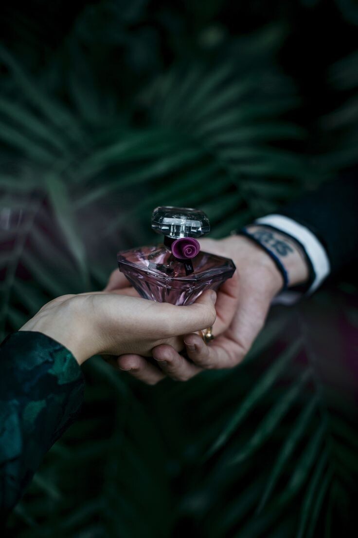 Фото из интернета. Аромат La Nuit Trésor Lancôme