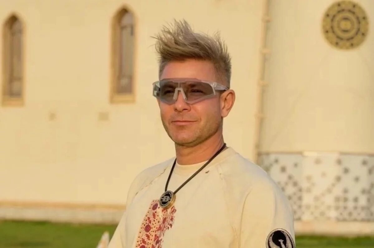    Певец из Новосибирска Митя Фомин сделал признание о Сибири в шоу на ТНТ