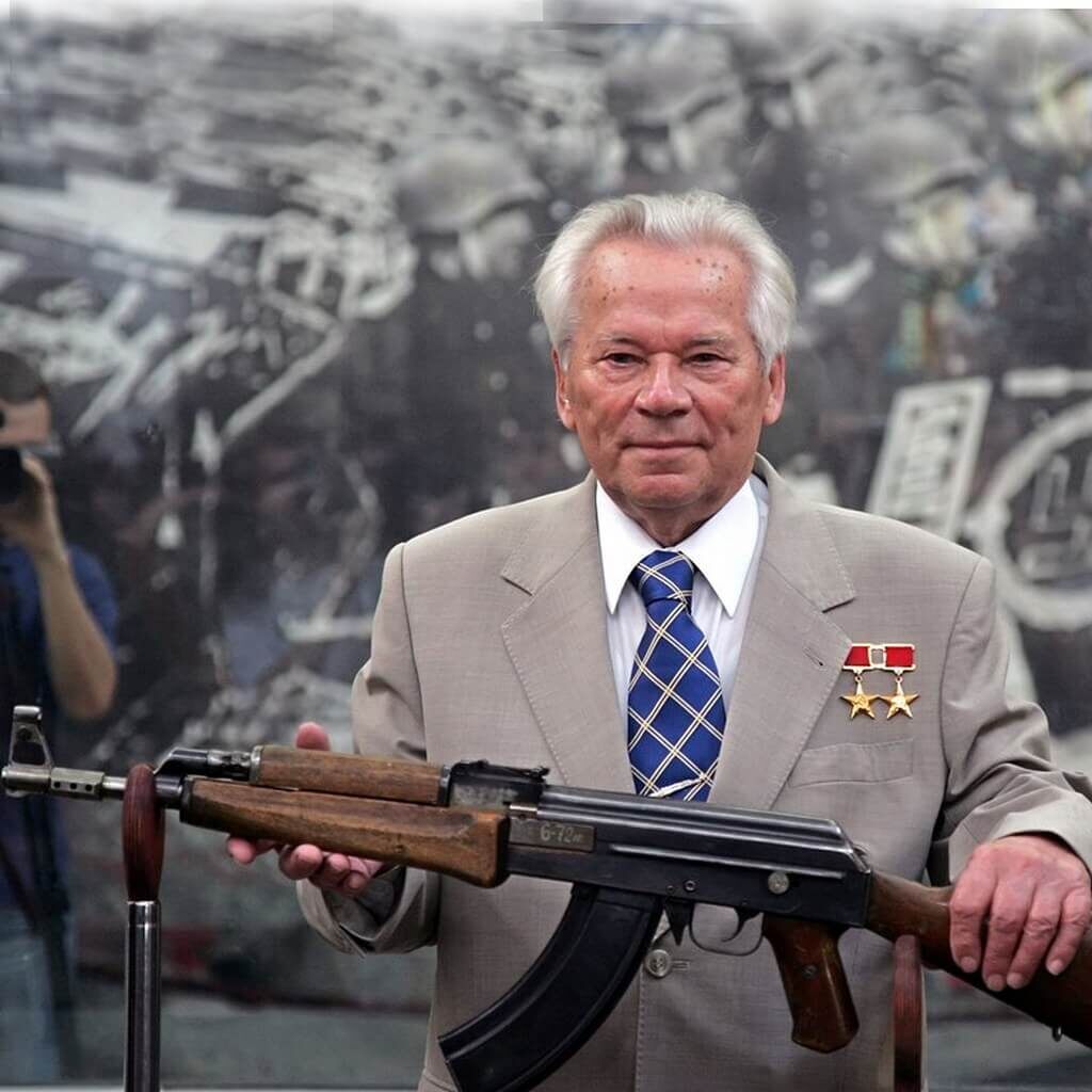 Михаил Тимофеевич Калашников. 