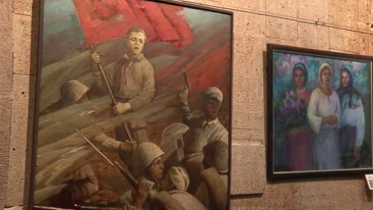    В Курске - в первой ДХШ - открылась выставка картин, посвященных Великой Отечественной войне