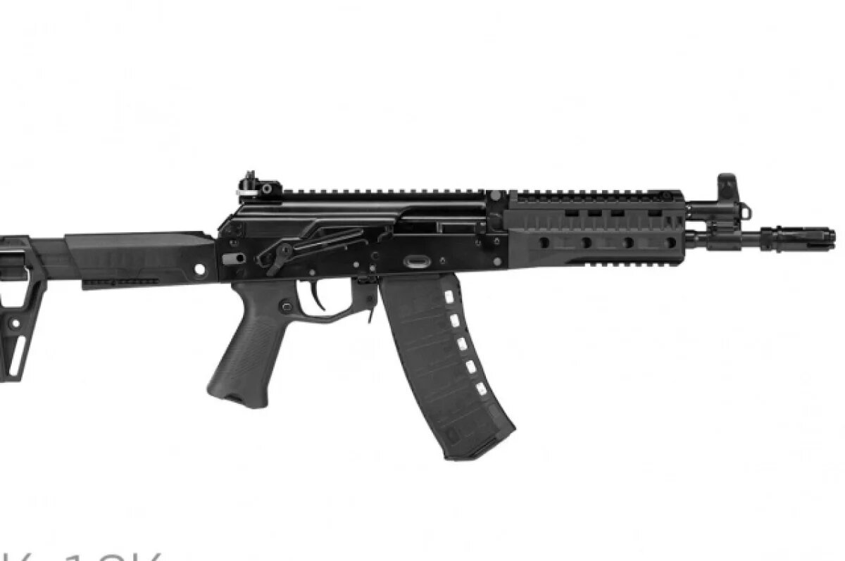    «Калашников» впервые представил две новые модификации автомата АК-12