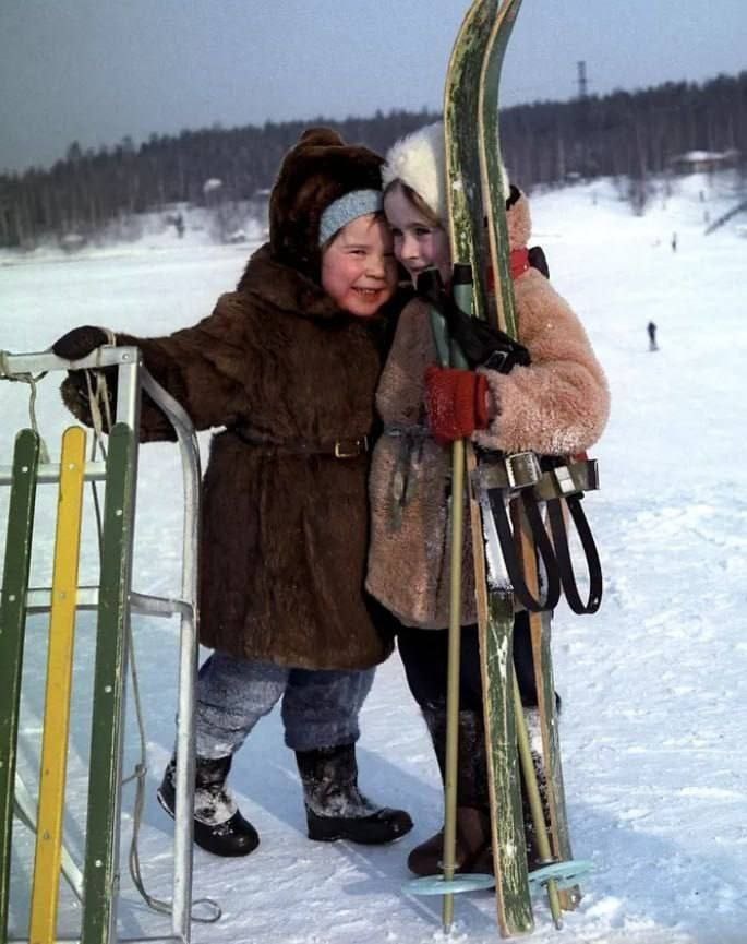 На зимней прогулке. 1979 год.