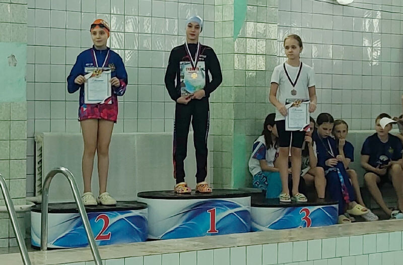    На церемонии награждения победителей (фото: спортивная школы №3)