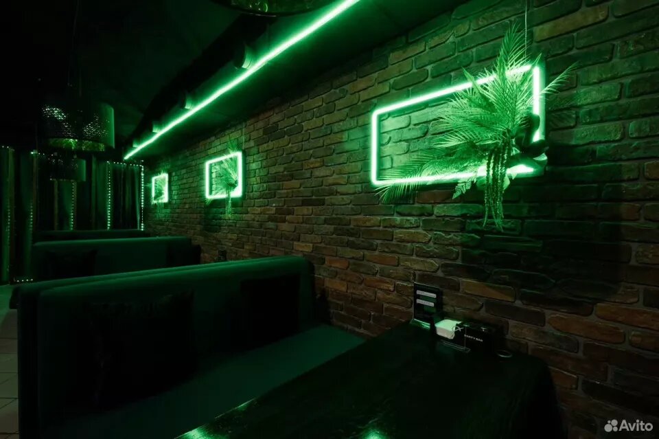    Бар-клуб продают в Барнауле. Источник: avito