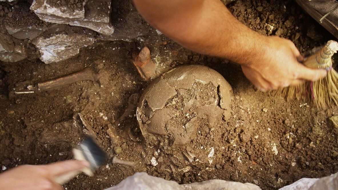    Невероятная находка: 1800-летняя гробница и её сокровища