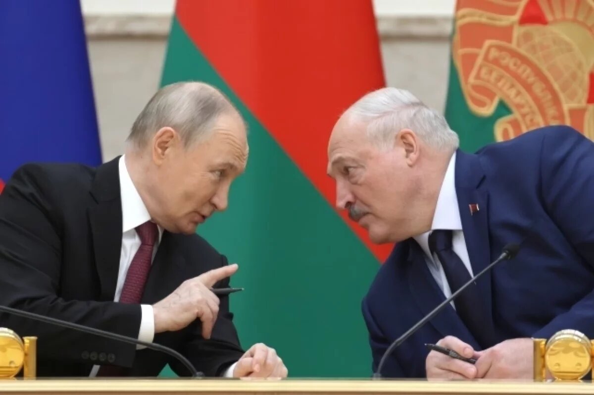    Путин и Лукашенко провели телефонный разговор