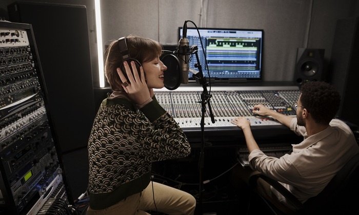    Назад в СССР. Сериалы теперь можно будет слушать