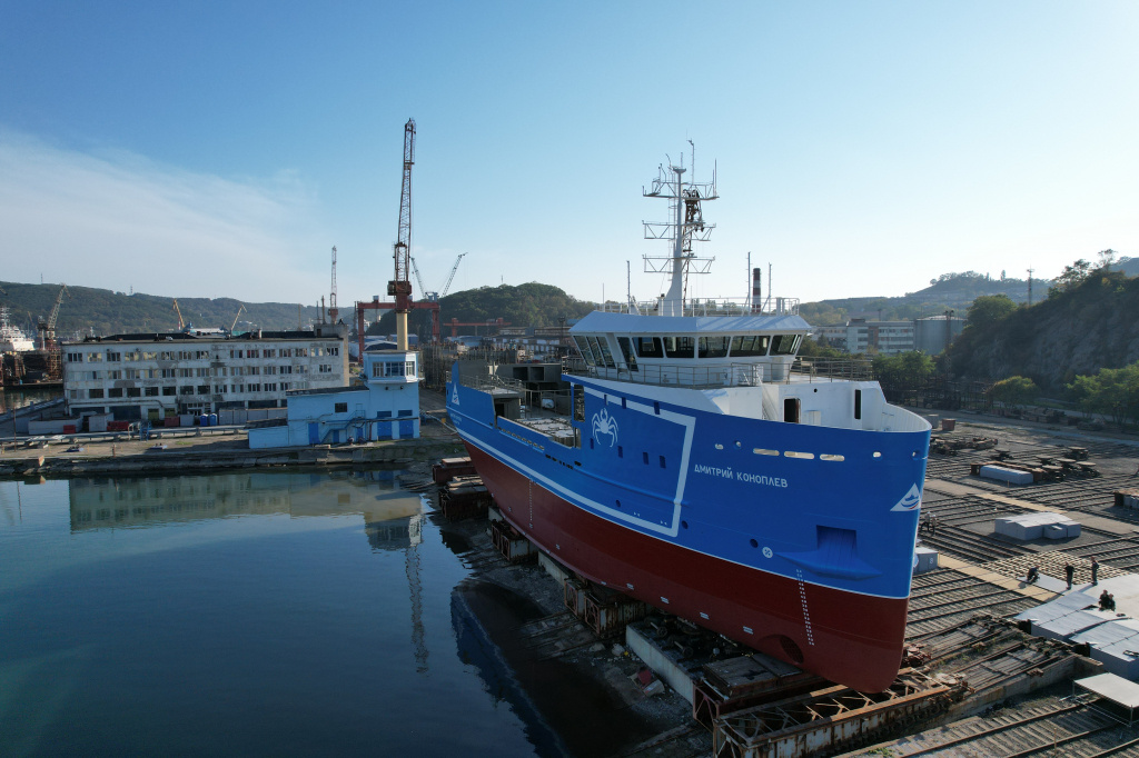 Краболов "Дмитрий Коноплев" спустили на воду 29 сентября 2022 года / Фото: НСРЗ  📷
