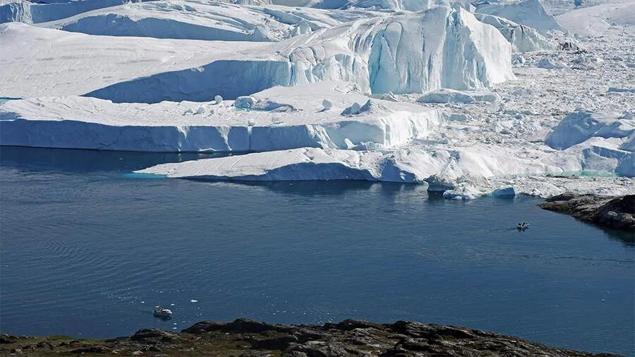 Гренландия введет плату за проход через арктические воды