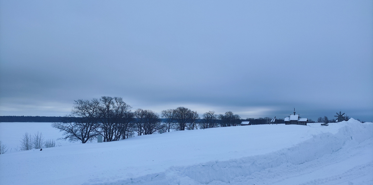Кижи зимой