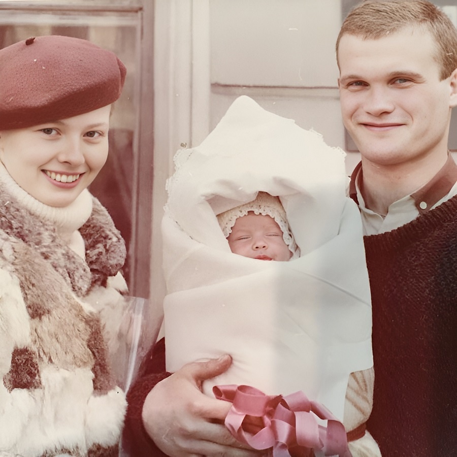 Софья Эрнст с родителями