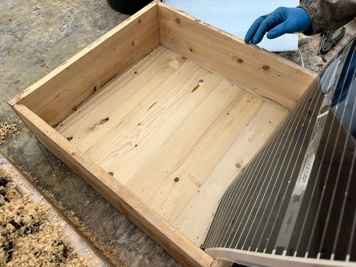 Собрали короб из доски