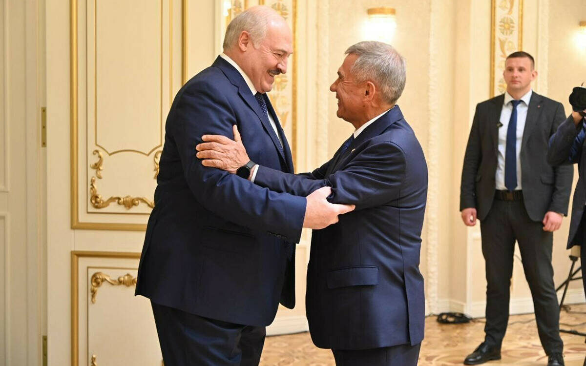 ​Раис Татарстана Рустам Минниханов одним из первых поздравил Александра Лукашенко/ Фото: пресс-служба Раиса РТ