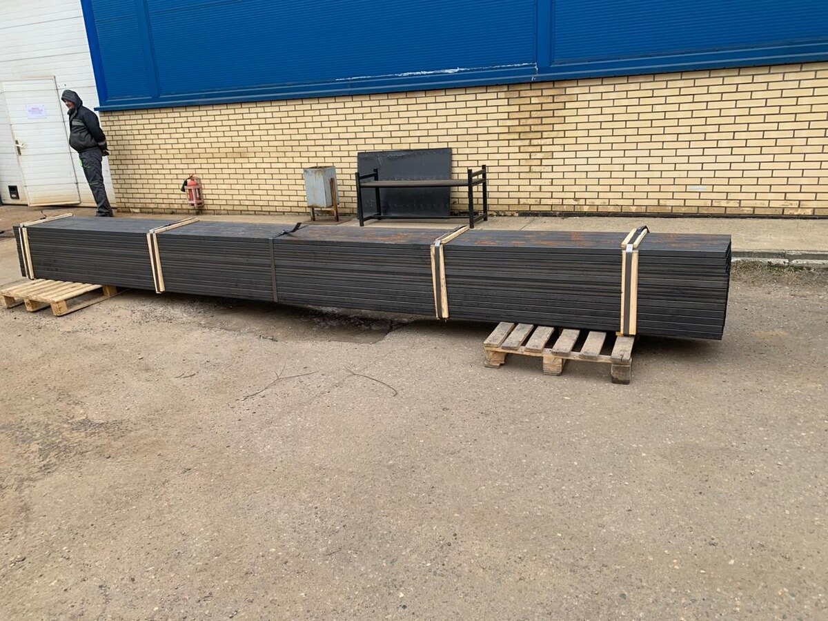 Стальные трубы электросварные квадратные, упакованные от компании "Северсталь"